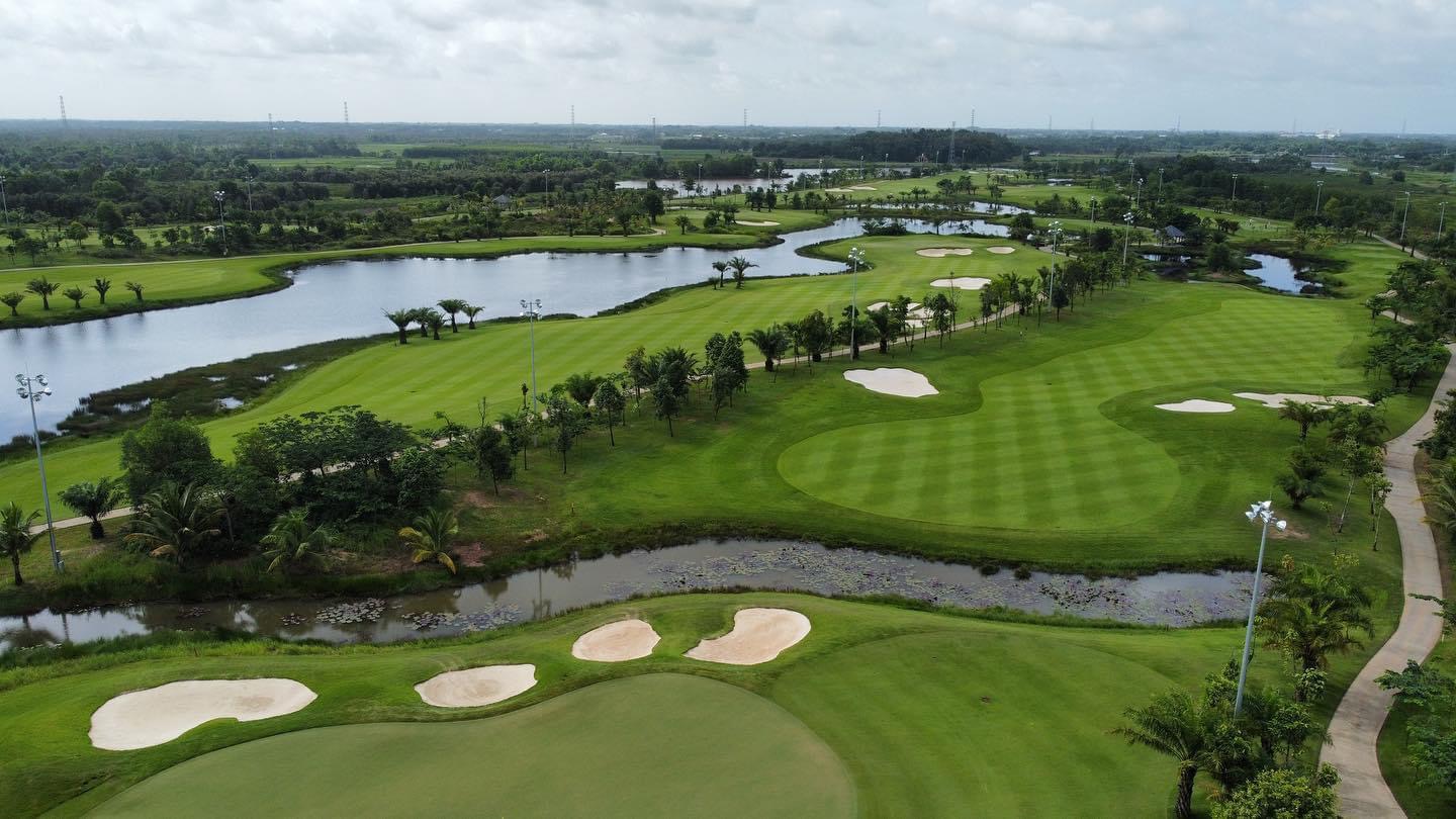 West Lake Golf & Villas